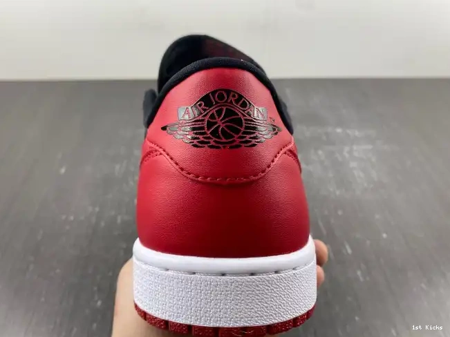 1st Kicks Shoes 705329-001 Jordan Air Retro Bred 1 Low 0522
